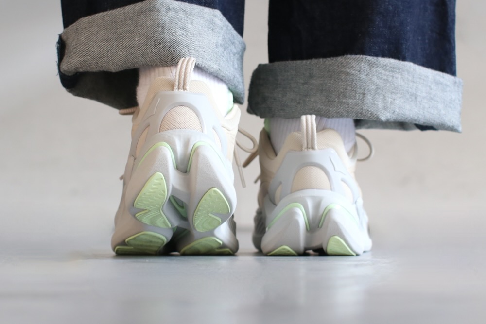 [30%OFF] HOKA(�ۥ�) "ELEVON X -OATMEAL / LUNA MOTH-"