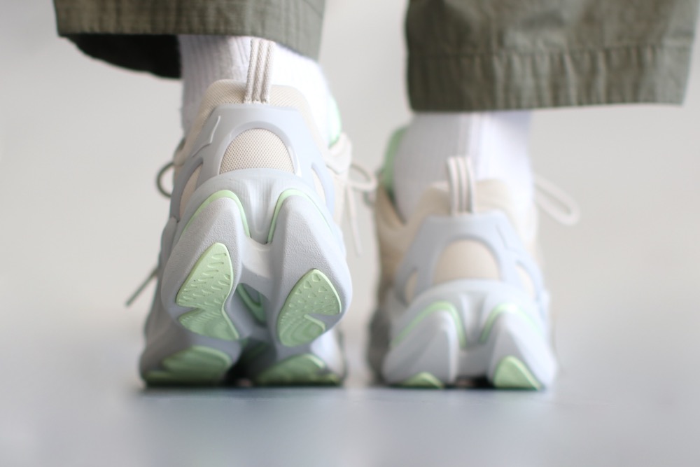 [30%OFF] HOKA(�ۥ�) "ELEVON X -OATMEAL / LUNA MOTH-"