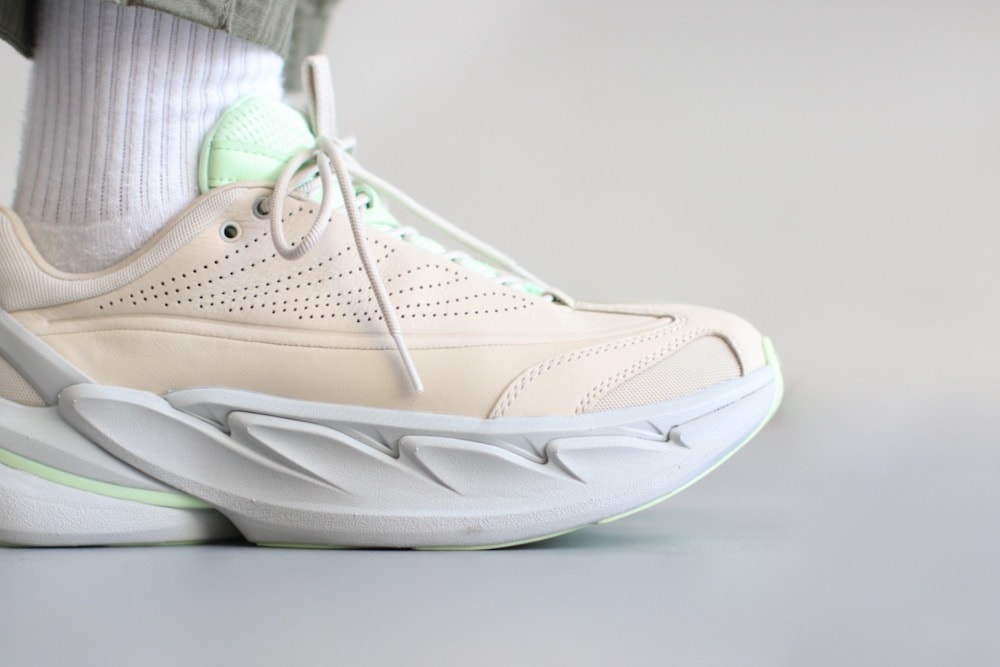 [30%OFF] HOKA(�ۥ�) "ELEVON X -OATMEAL / LUNA MOTH-"