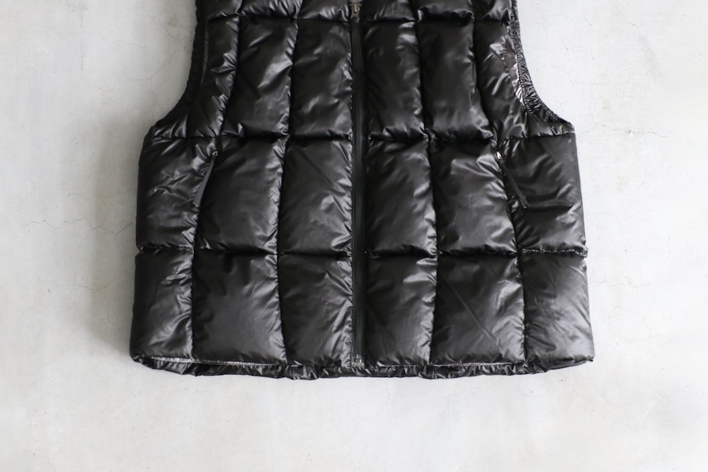 a 新品タグ付き GOLDWIN VEST 10.10 0:00 Release】GOLDWIN 0 (ゴールドウイン ゼロ) 