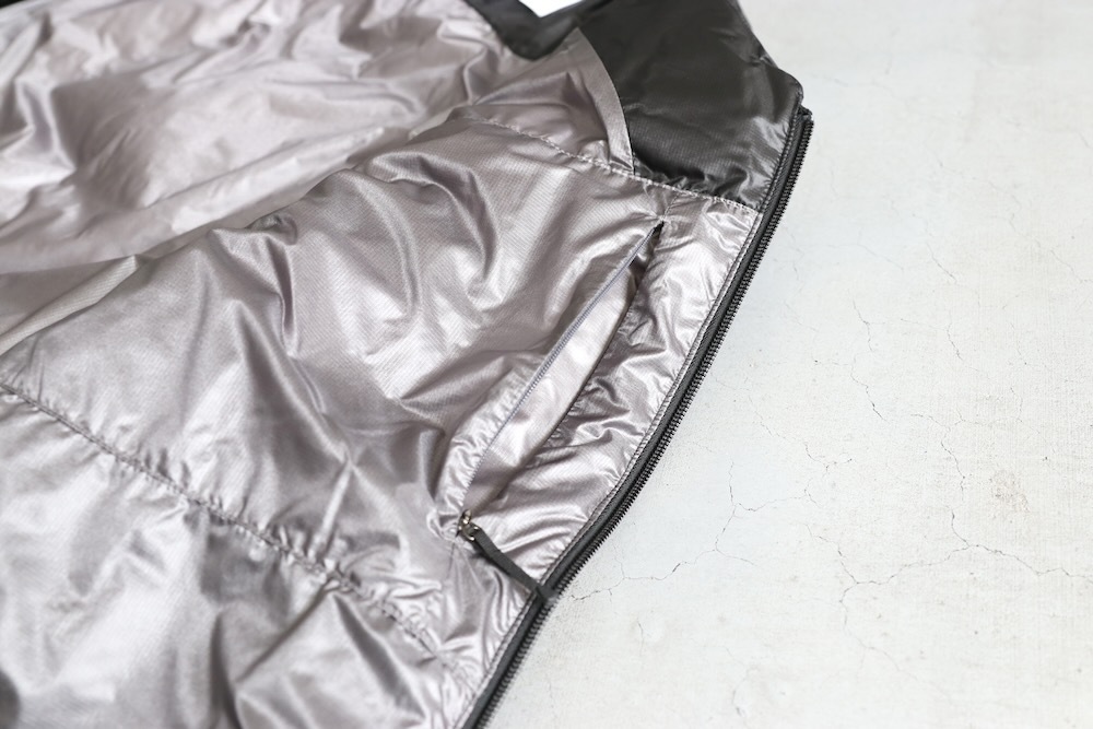 GOLDWIN 0 (������ɥ����� ����) "Three Dimensional Down Light Vest"