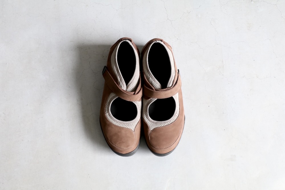 ROA (����) "Loie BROWN TAUPE"