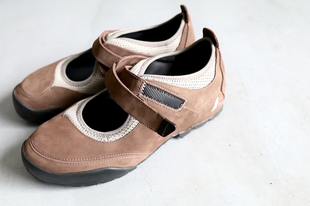 ROA (����) "Loie BROWN TAUPE"