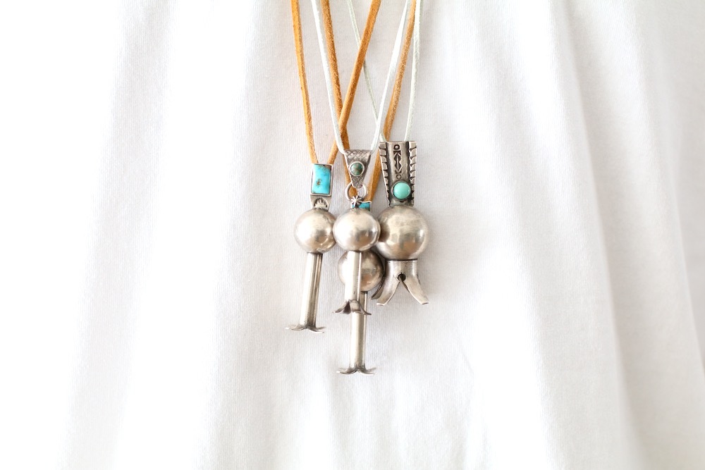 Indian Jewelry Falcon Trading Co. / F.T.C(����ǥ����󥸥奨�꡼ �ե��륳�� �ȥ졼�ǥ��� ����ѥˡ�) "Squash Blossom Pendant Turquoise circle"