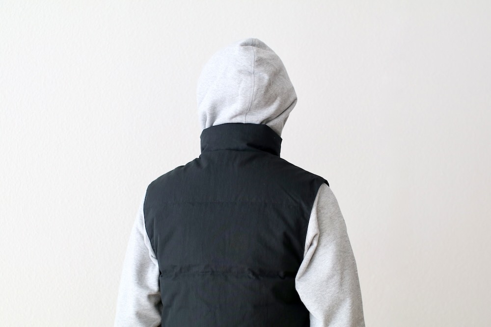 CANADA GOOSE (カナダグース) “Garson Vest Crinkle Cotton -BLACK