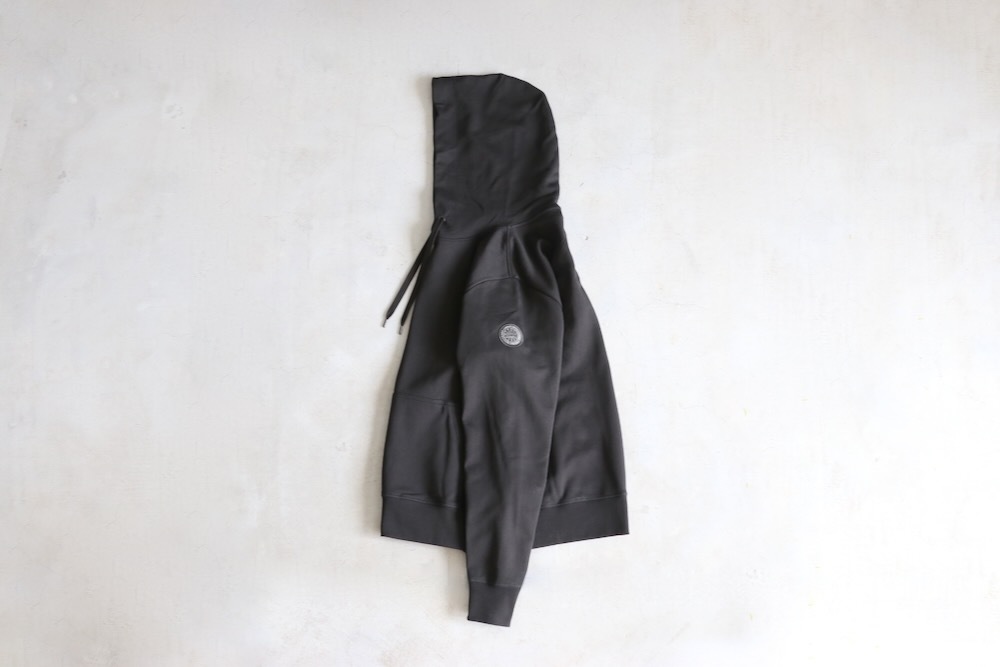 10%OFF] CANADA GOOSE (カナダグース) “HURON HOODY BLACK LABEL