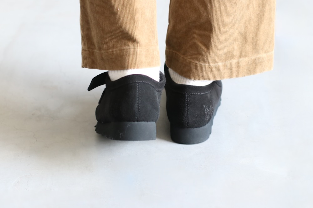 ��limited��Needles �� Clarks Originals(�ˡ��ɥ륺 �� ���顼����) "Wallabee - Peace Buckle"