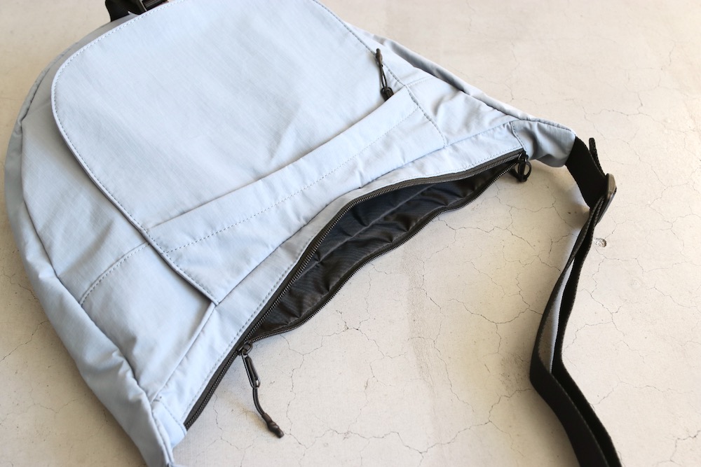 [20%OFF] MARMOT CAPITAL (�ޡ���åȥ���ԥ���) "CROSS BAG"