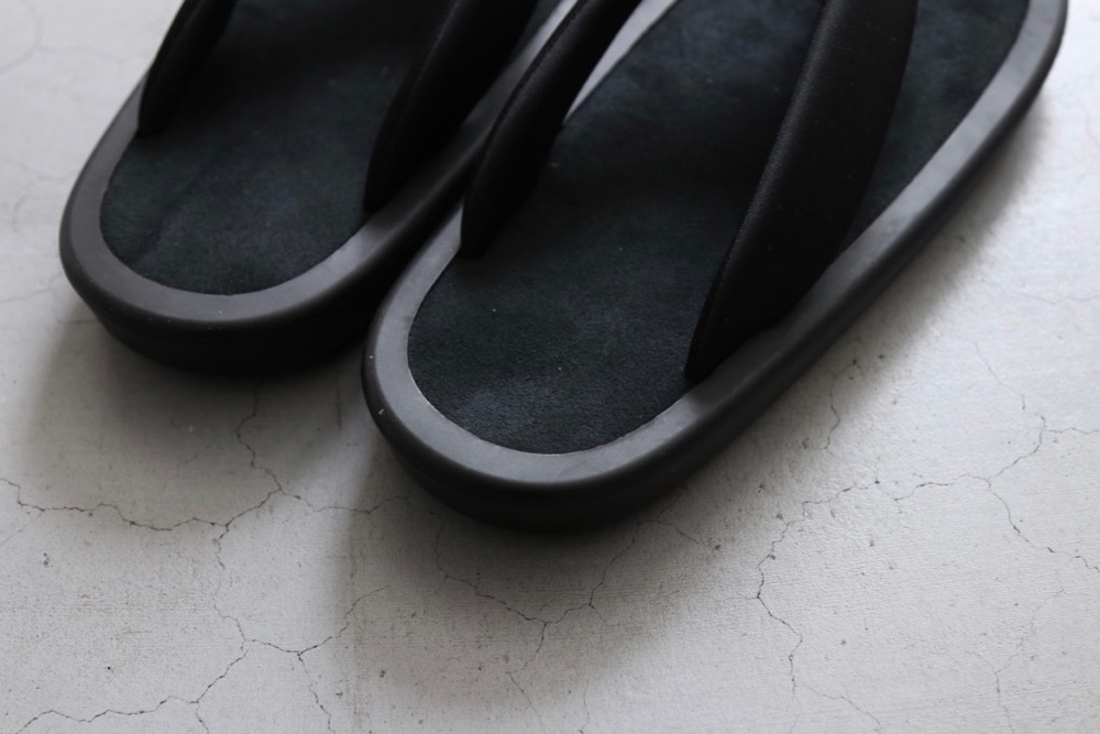 WOMEN'SJoJo(祸) "BEACH SANDAL / Ecsaine Leather"