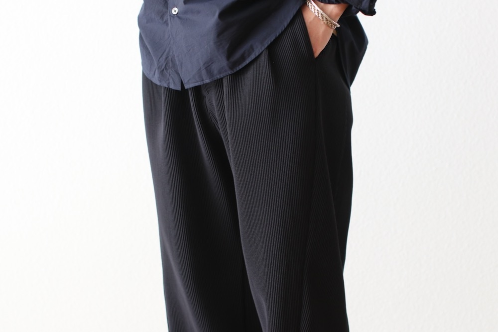 パンツ ssstein Trousers Gradation PleatsTwoTuck ssstein / シュタイン】GRADATION PLEATS TWO TUCK TROUSERS - D