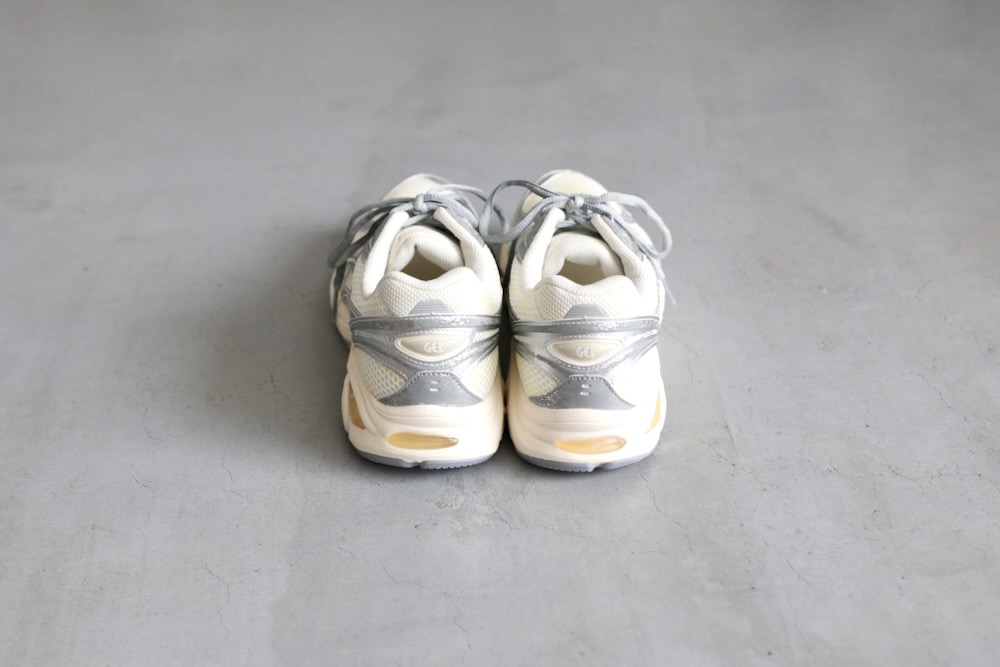 ASICS (å) "GT-2160 CREAM/SHEET ROCK"