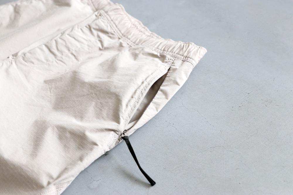 GOLDWIN 0 (������ɥ����� ����) "Parachute Seed Rip-siop Pants"