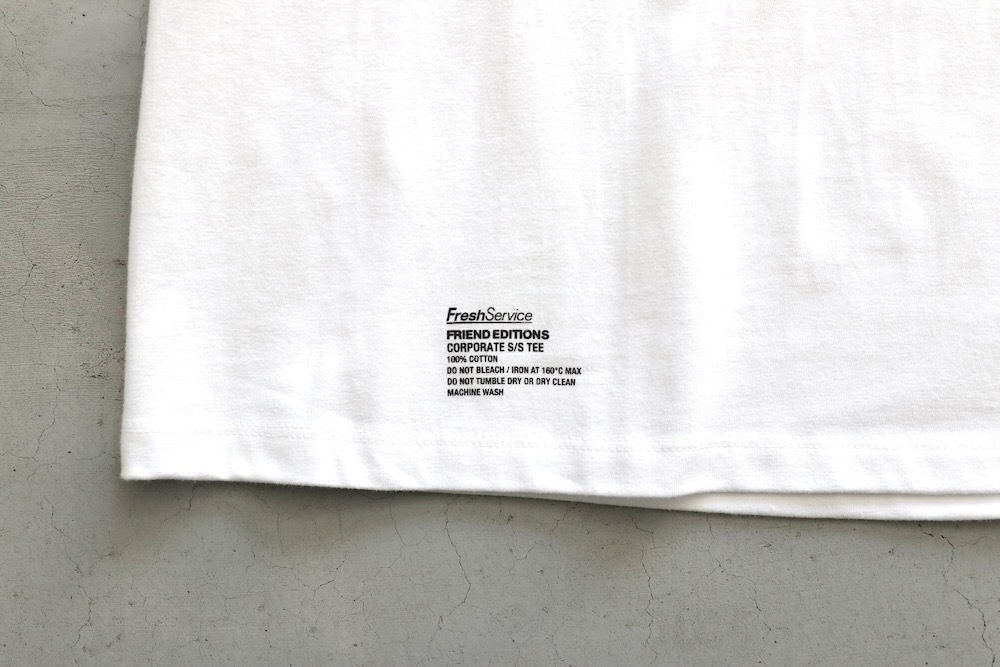 ��limited��FreshService �� FRIEND EDITIONS(�ե�å��奵���ӥ� �� �ե��� ���ǥ������)"FRIEND EDITIONS CORPORATE TEE ��BLAST LOGO��"