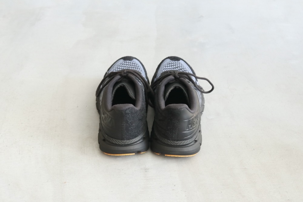 HOKA ONE ONE (ۥ  ) "U CLIFTON LS BKNC"