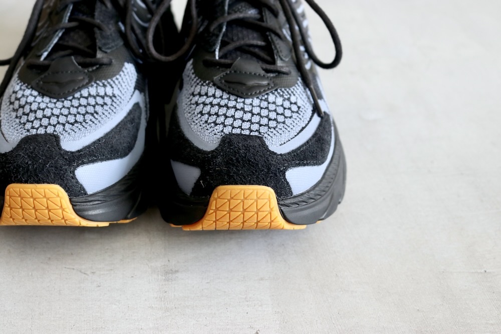 HOKA ONE ONE (ۥ  ) "U CLIFTON LS BKNC"