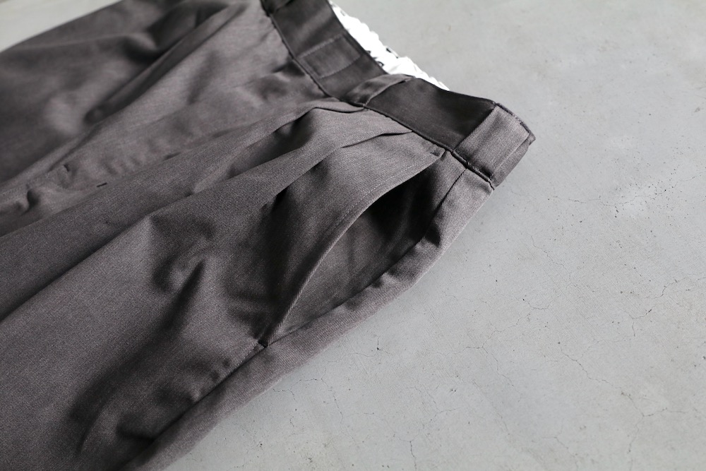 ��limited��N.HOOLYWOODCOMPILE x Dickies (���� �ϥꥦ�å� �� �ǥ��å�����)  "N.HOOLYWOODCOMPILE �� Dickies 2TUCKS TROUSERS 2261-CP40-029"