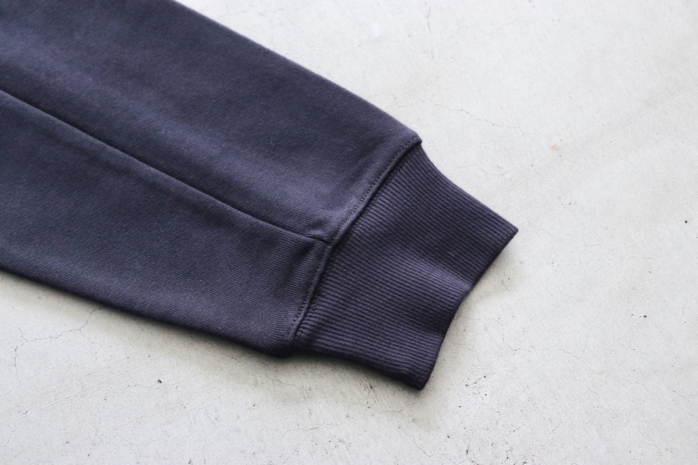 C.P. Company (ԡѥˡ) "DIAGONAL RAISED FLEECE LENS SWEATSHIRT"