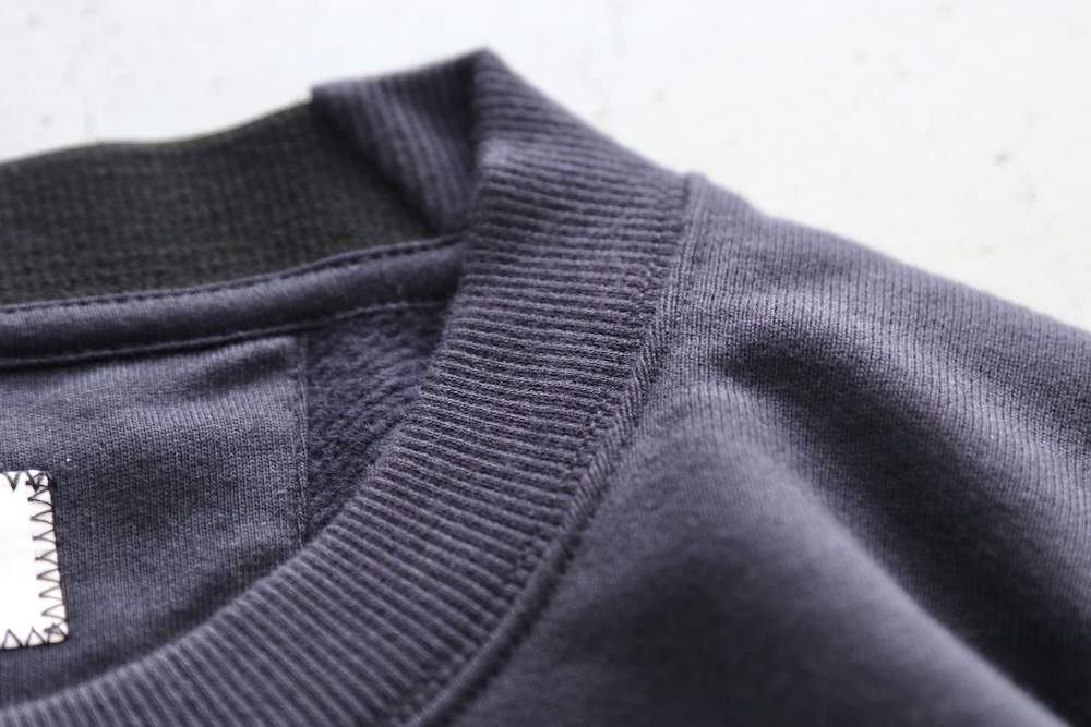 C.P. Company (ԡѥˡ) "DIAGONAL RAISED FLEECE LENS SWEATSHIRT"