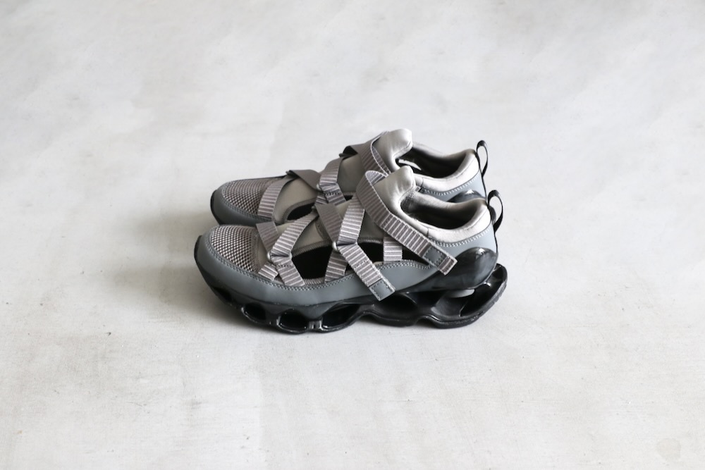 MIZUNO (�ߥ���) "WAVE PROPHECY STRAP"
