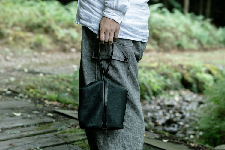 BYYO(ӥ祦) "Small Tote Bag"