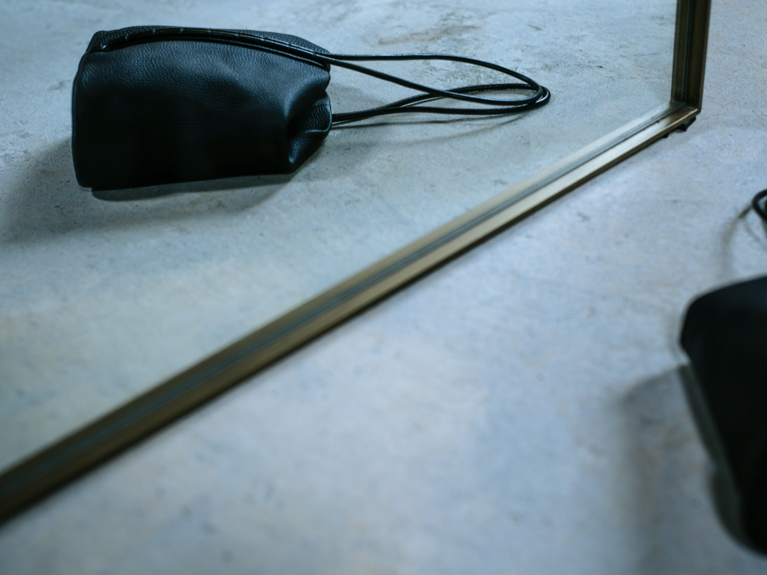 BYYO(ӥ祦) "Small Tote Bag"