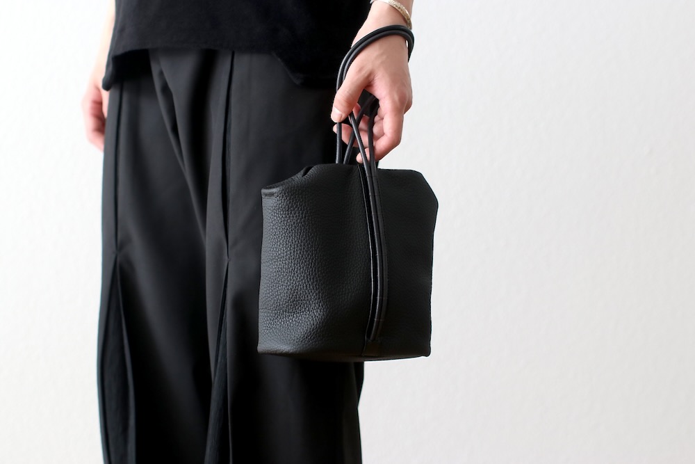 BYYO(ӥ祦) "Small Tote Bag"