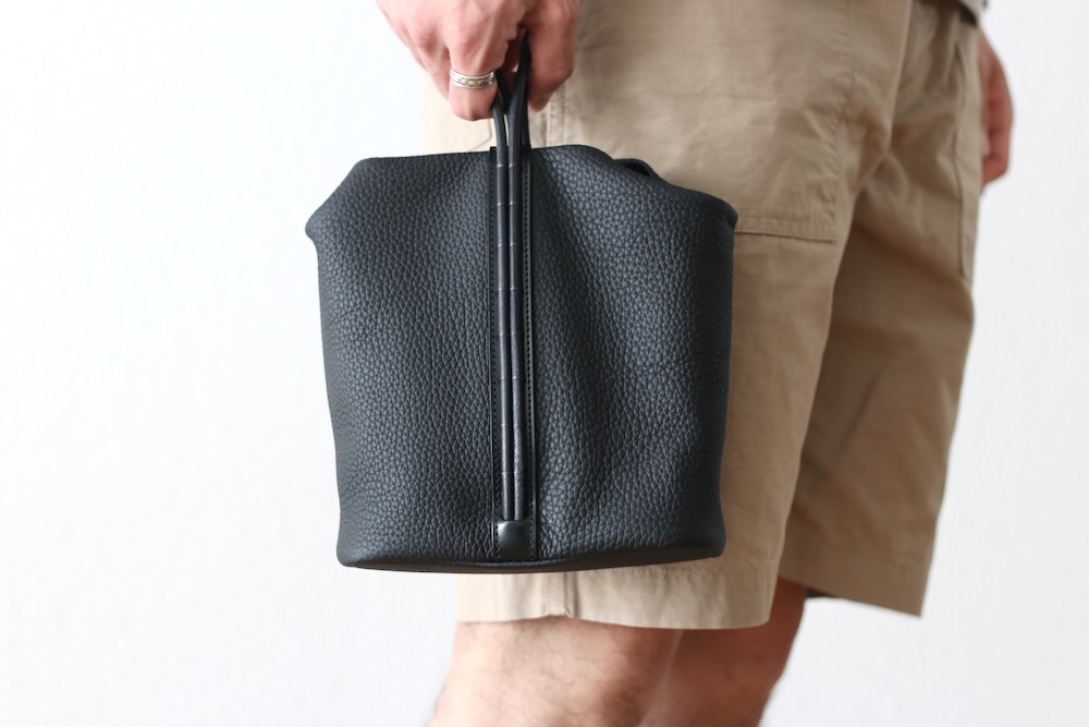 BYYO(ӥ祦) "Small Tote Bag"