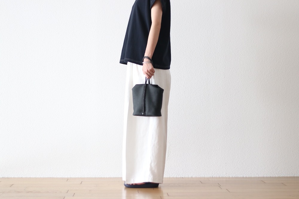 BYYO(ӥ祦) "Small Tote Bag"