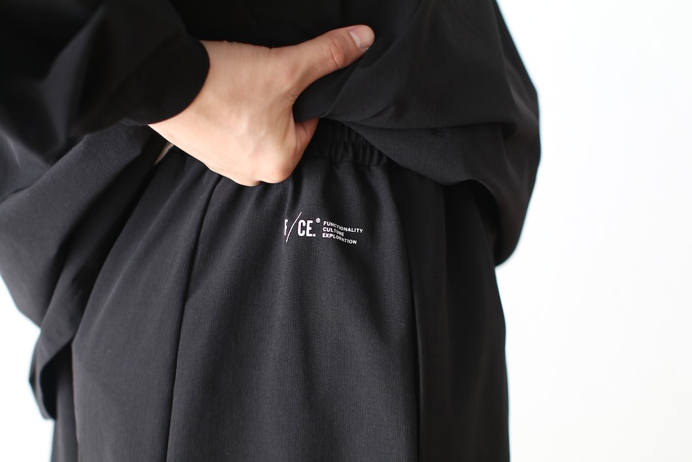 F/CE. (���� ��������) "AMPHIBIOUS SHORTS"