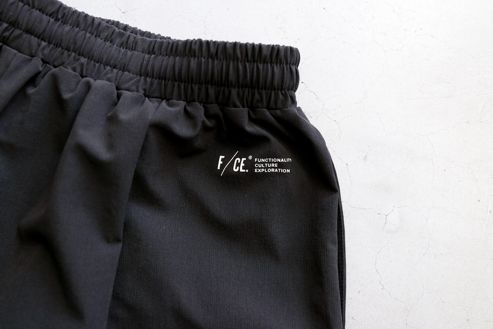 F/CE. (���� ��������) "AMPHIBIOUS SHORTS"