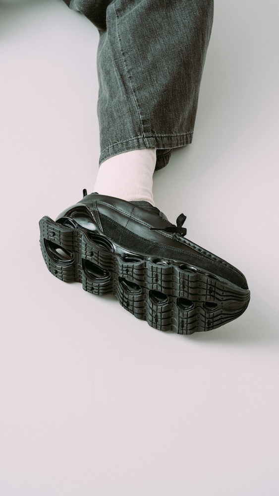 MIZUNO (�ߥ���) "WAVE PROPHECY MOC"