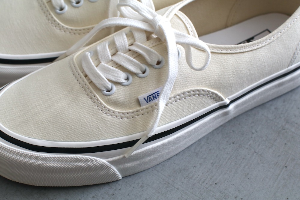 unisexVANS() "AUTHENTIC 44 DX (Anaheim Factory)White/Black"