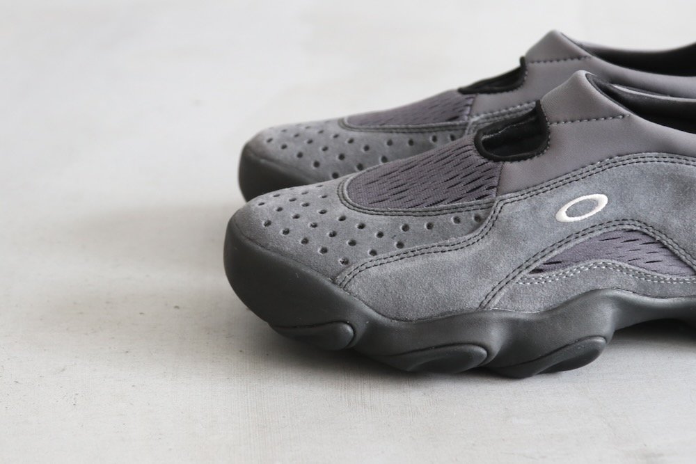 limitedBRAIN DEAD  OAKLEY(֥쥤ǥå  ꡼) "Oakley Factory Team Flesh Sandal"