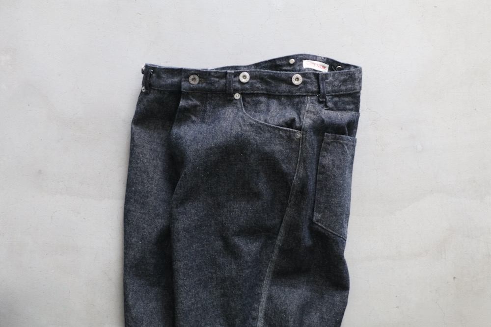 NICENESS(�ʥ����ͥ�) "SHARKY(�����ǥ˥�ĥ����ȥ�����)"