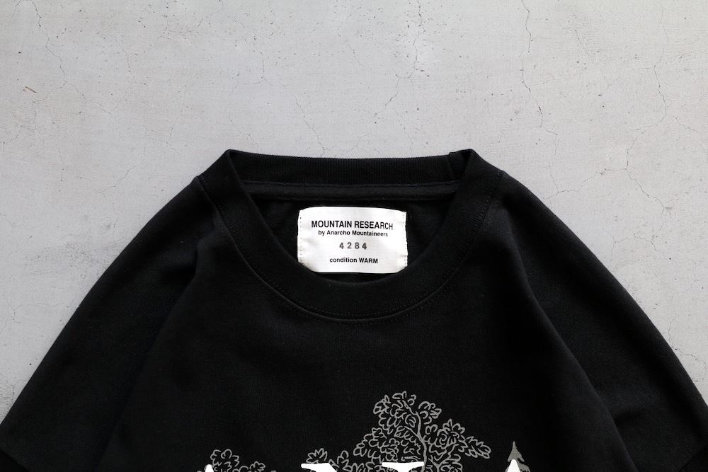 MOUNTAIN RESEARCH(�ޥ���ƥ�ꥵ����) "Title L/S Tee"