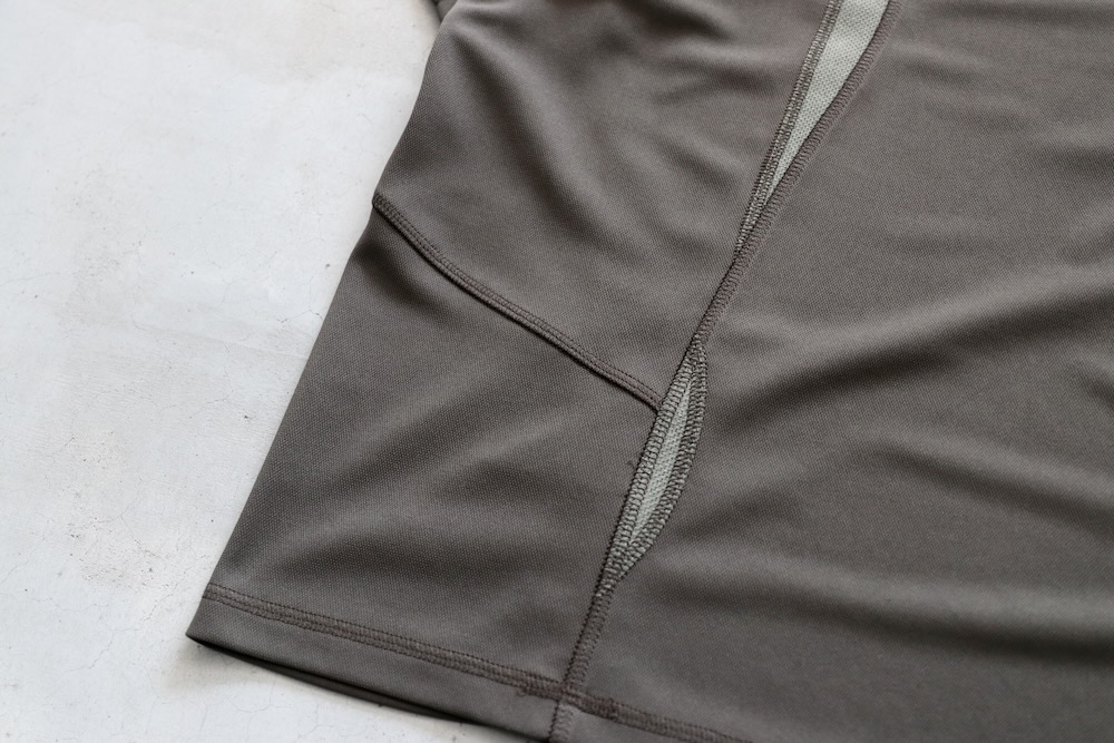 SAN SAN GEAR (  ) "FLOWING PANEL T-SHIRT"