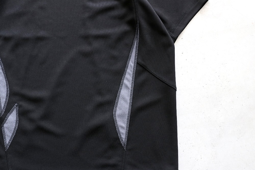 SAN SAN GEAR (  ) "FLOWING PANEL T-SHIRT"