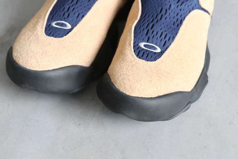 ��limited��BRAIN DEAD �� OAKLEY(�֥쥤��ǥå� �� �������꡼) "Oakley Factory Team Hairy Suede Flesh"