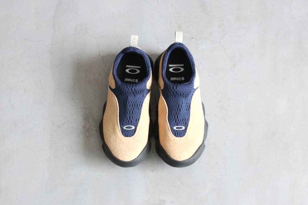 ブレインデッド オークリー FleshWarp BrainDead OAKLEY limited】BRAIN DEAD × OAKLEY(ブレインデッド × オークリー