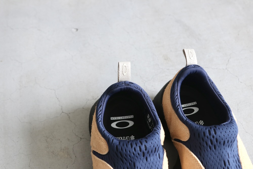 ��limited��BRAIN DEAD �� OAKLEY(�֥쥤��ǥå� �� �������꡼) "Oakley Factory Team Hairy Suede Flesh"