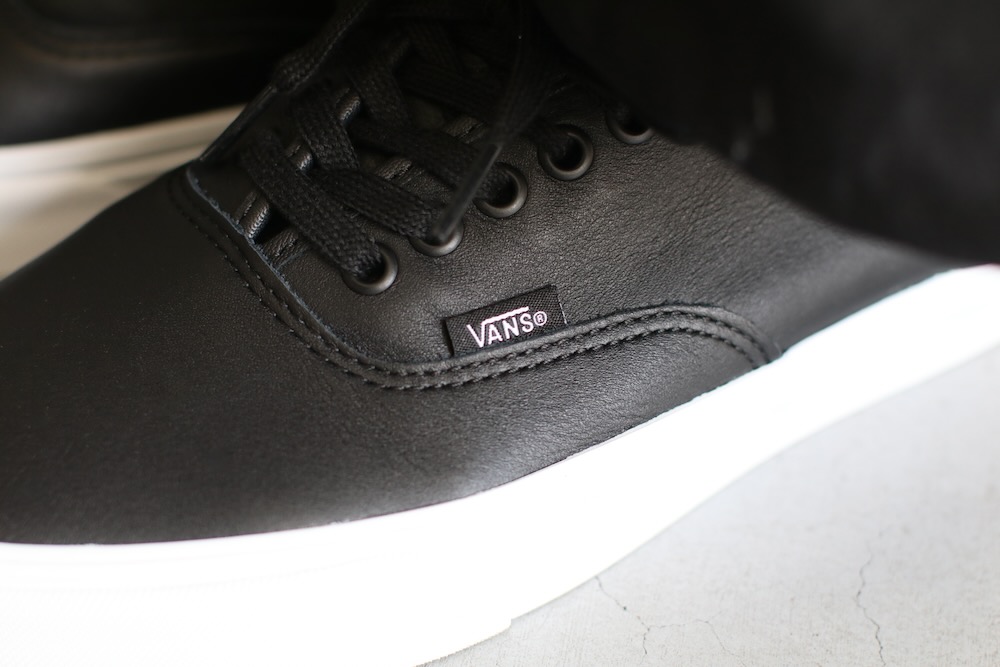 VANS(������) "Authentic LEATHER BLACK/TRUE WHITE"