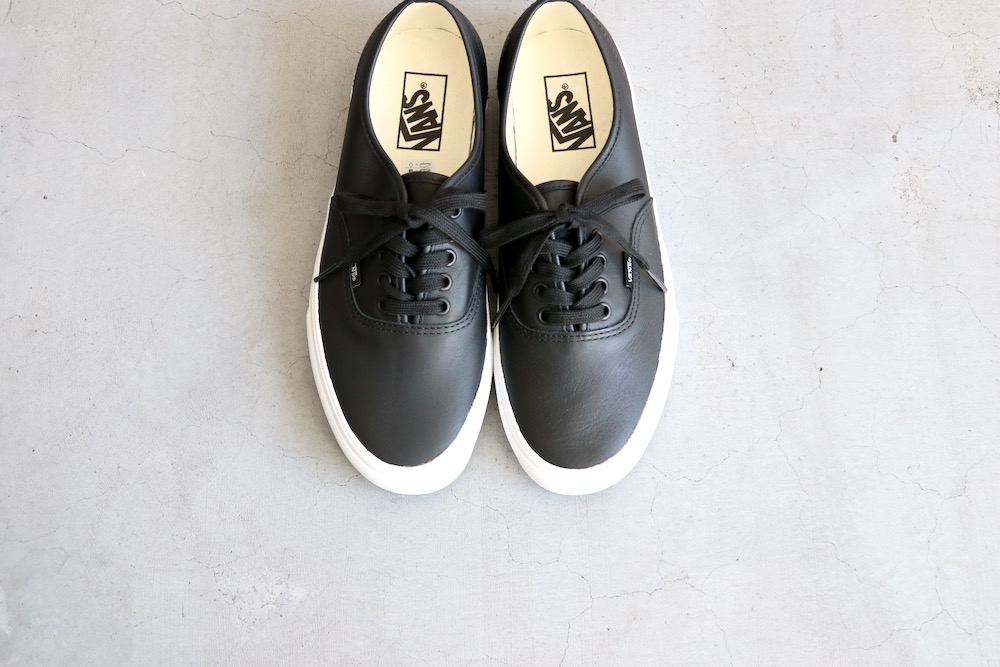 VANS(������) "Authentic LEATHER BLACK/TRUE WHITE"