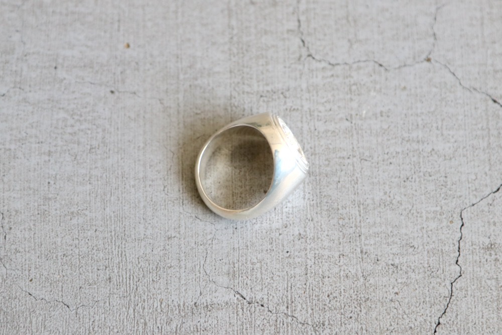 BUNNEY(�Хˡ�) "Precious Wares Heavy Signet Ring 925 Silver"
