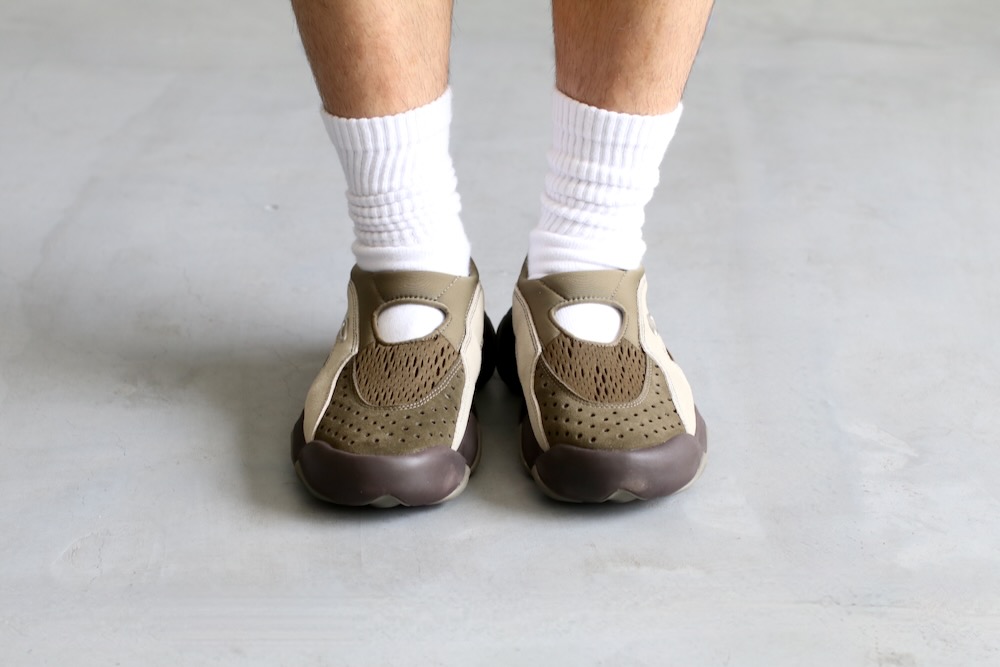 ��limited��BRAIN DEAD �� OAKLEY(�֥쥤��ǥå� �� �������꡼) "Oakley Factory Team Flesh Sandal"