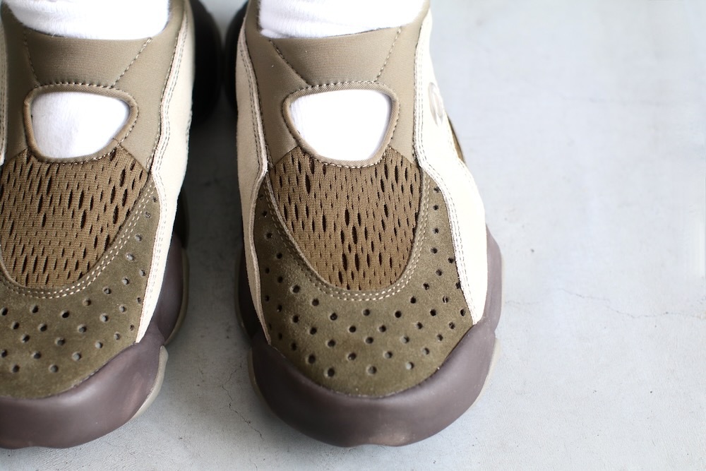 ��limited��BRAIN DEAD �� OAKLEY(�֥쥤��ǥå� �� �������꡼) "Oakley Factory Team Flesh Sandal"