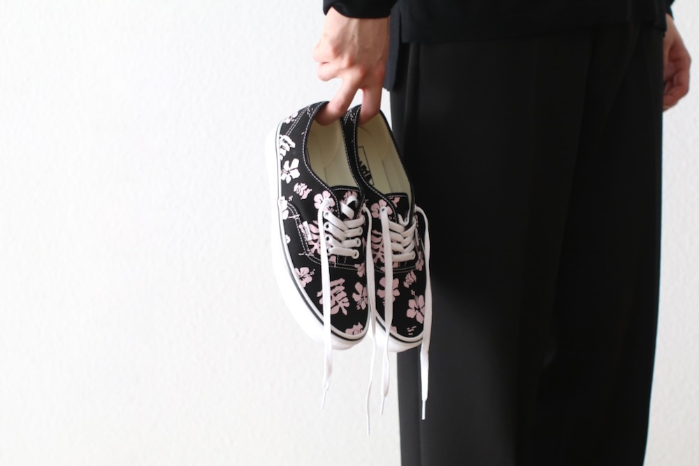 ��unisex��VANS(������) "Authentic -BLACK/PINK- "