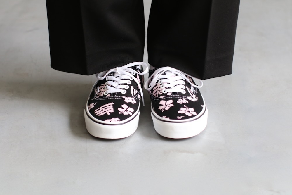 ��unisex��VANS(������) "Authentic -BLACK/PINK- "