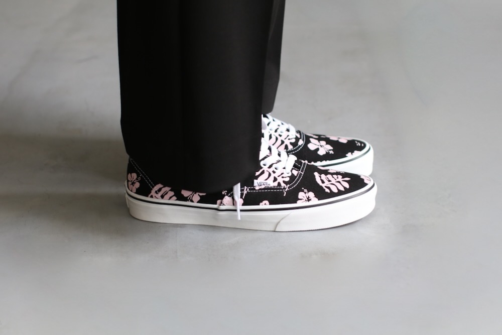 ��unisex��VANS(������) "Authentic -BLACK/PINK- "