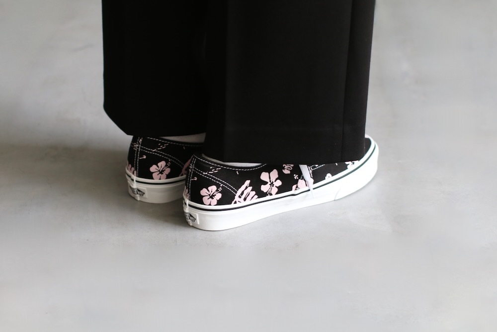 ��unisex��VANS(������) "Authentic -BLACK/PINK- "