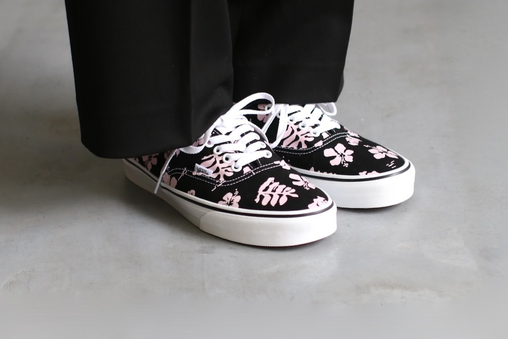 ��unisex��VANS(������) "Authentic -BLACK/PINK- "